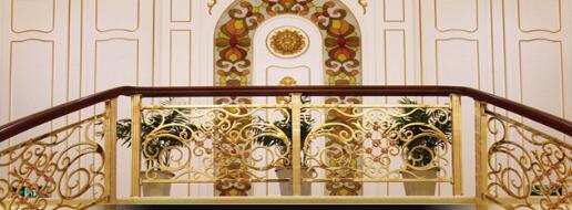 護(hù)欄廠的銅藝制造過程采用了燒焊技術(shù)加工(圖1) 護(hù)欄廠的銅藝制造過程采用了燒焊技術(shù)加工(圖1)